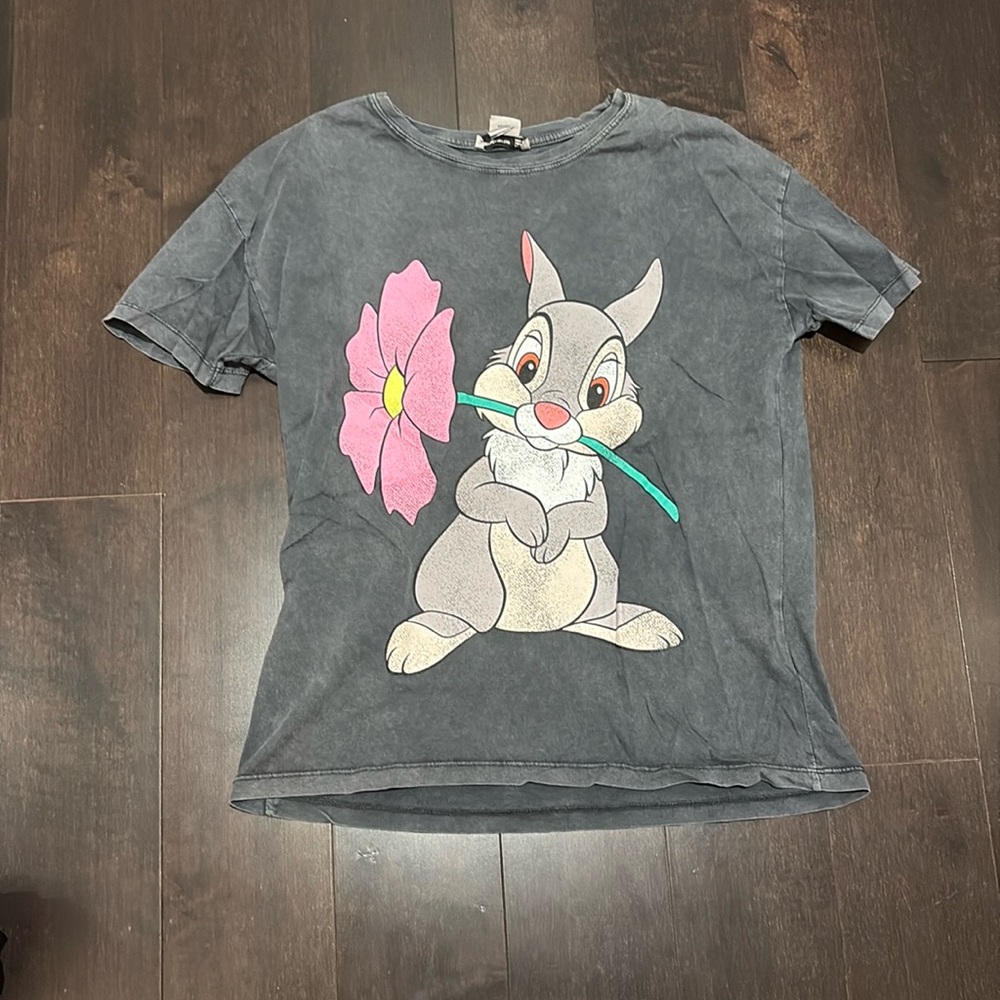graphic tee